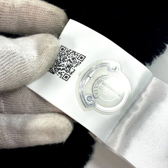 MONCLER logo fringe Scarf wool Black/White - Picture 9 of 14